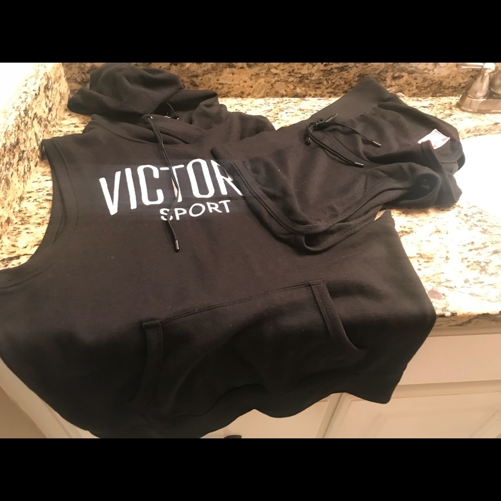 NWT PINK pullover w/short set